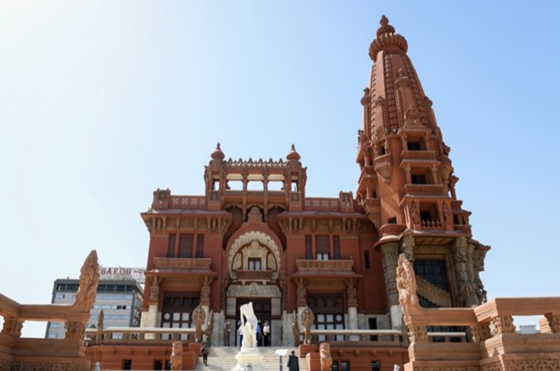 41 ambassadors from all over the world visit the Baron Empain palace and attend a dinner party in the garden