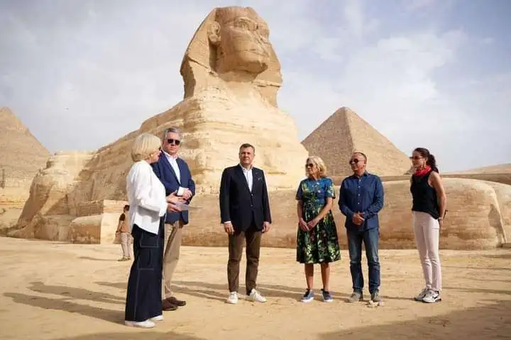 The First American Lady in the Pyramids area of ​​Giza