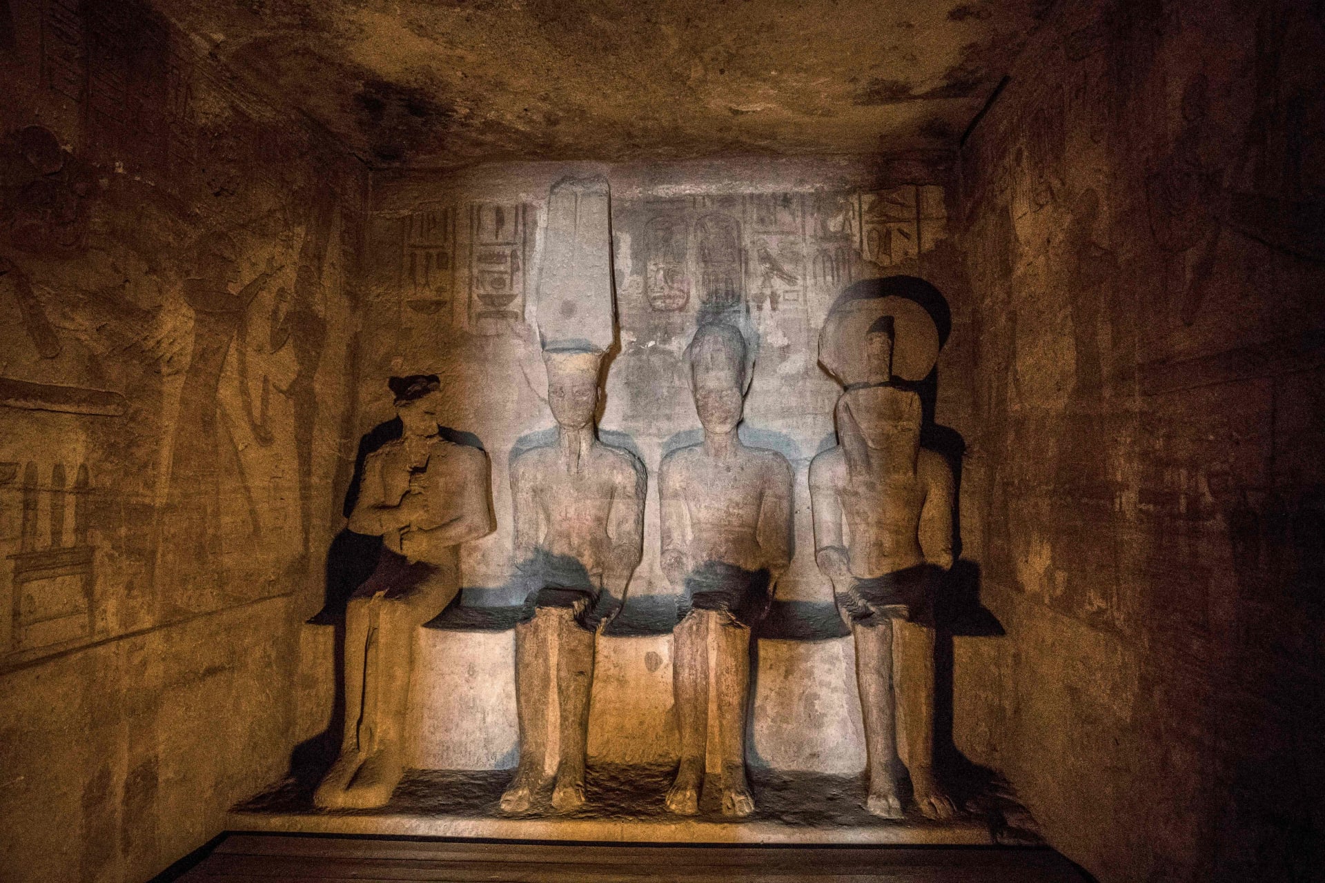 Over 3000 tourists gather to watch the alignment of the sun on Ramses II Statue in the temple of Abu Simbel in Aswan